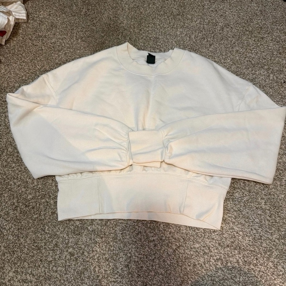 Wild Fable Cream Sweatshirt